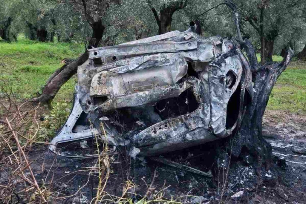 Tragico Incidente Stradale La Macchina Prende Fuoco Bilancio