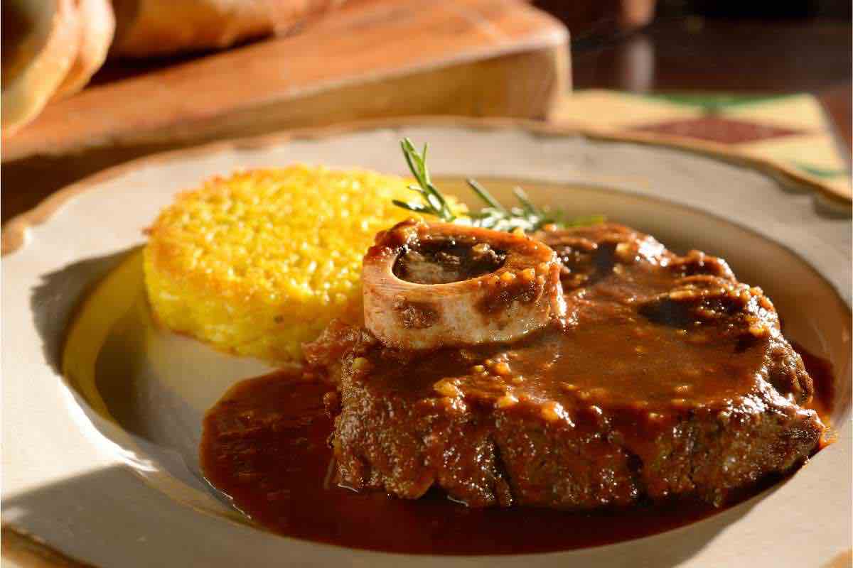 Ossobuco e risotto, piatto unico di Milano