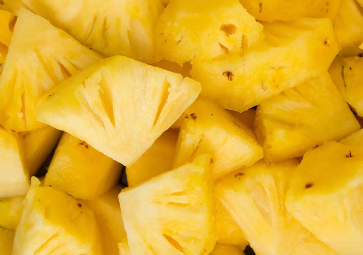 L'ananas aiuta a dormire meglio grazie alla produzione di melatonina