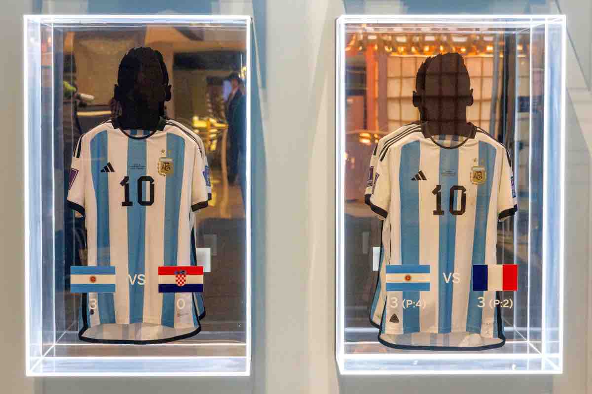 Maglie dell'ultimo Mondiale di Messi all'asta