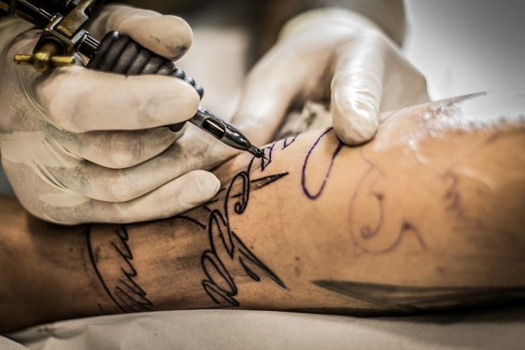 Guai per un tatuatore di Torino 