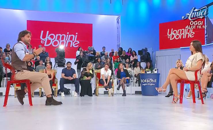 uomini e donne confronto alessio claudia