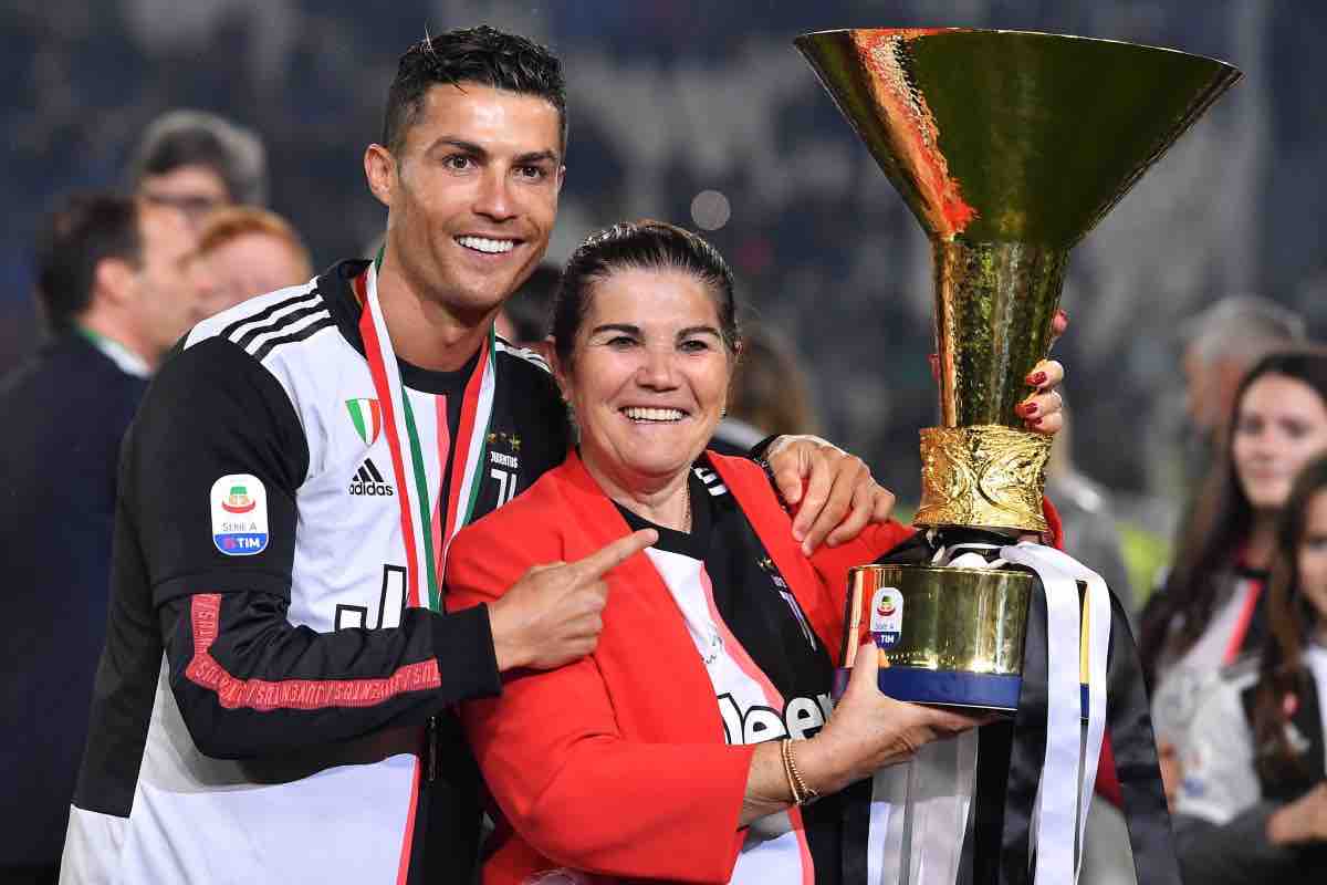 Ronaldo e il regalo alla madre