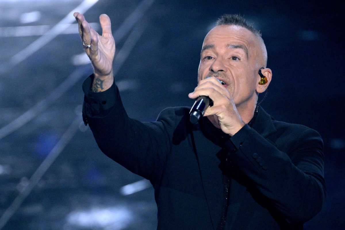 Eros Ramazzotti ritrova il sorriso dopo il grave lutto