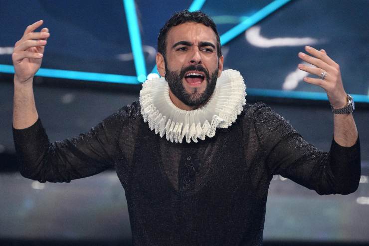 Marco Mengoni fidanzato verità vita privata