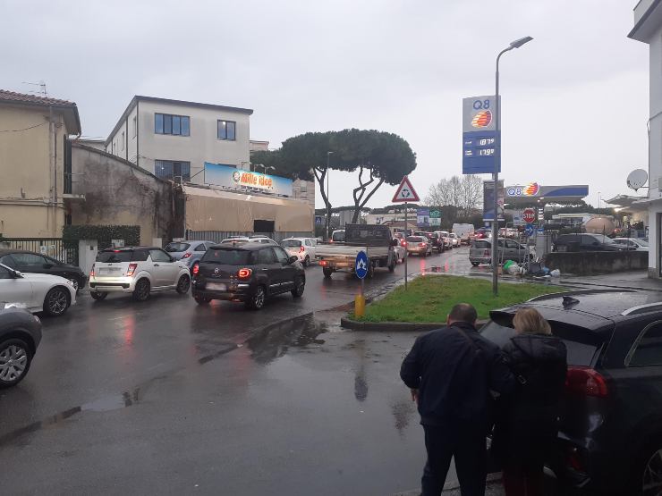 Cambiano le leggi per le auto