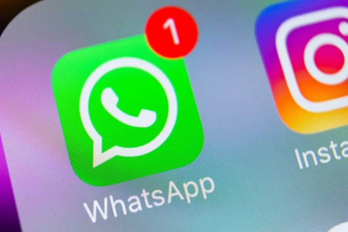 Insulti e offese tramite WhatsApp, attenzione: in questo caso è reato