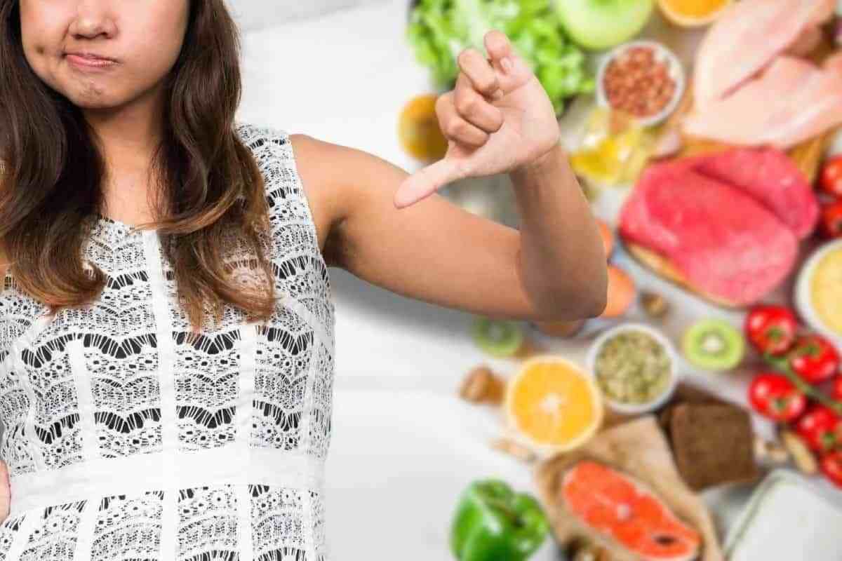 7 alimenti apparentemente sani ma sconsigliati dal nutrizionista: stanne alla larga