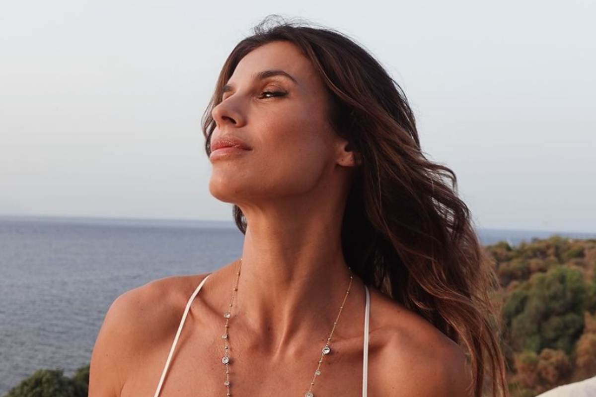 Elisabetta Canalis, il post fa impazzire i commenti