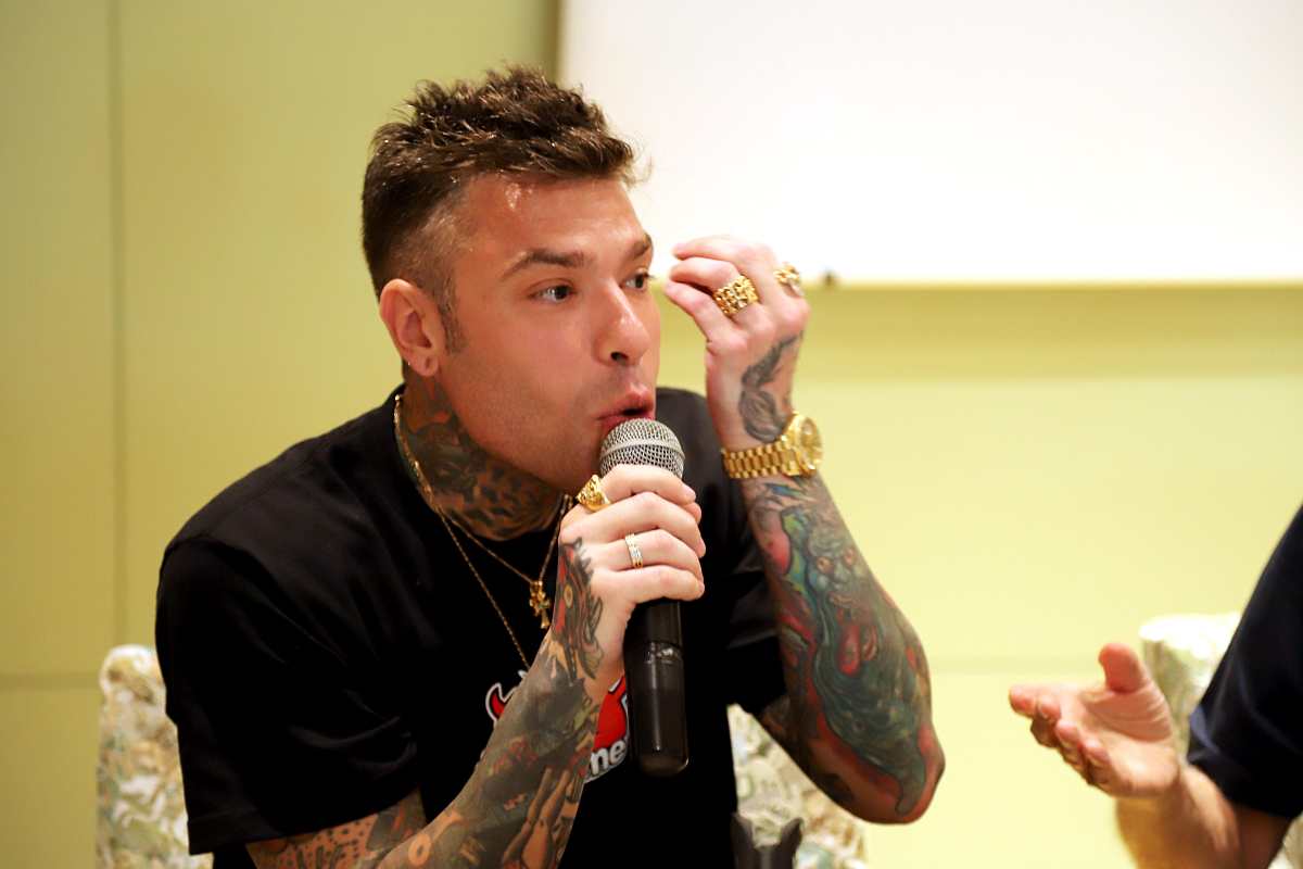 Fedez replica accuse dopo ricovero