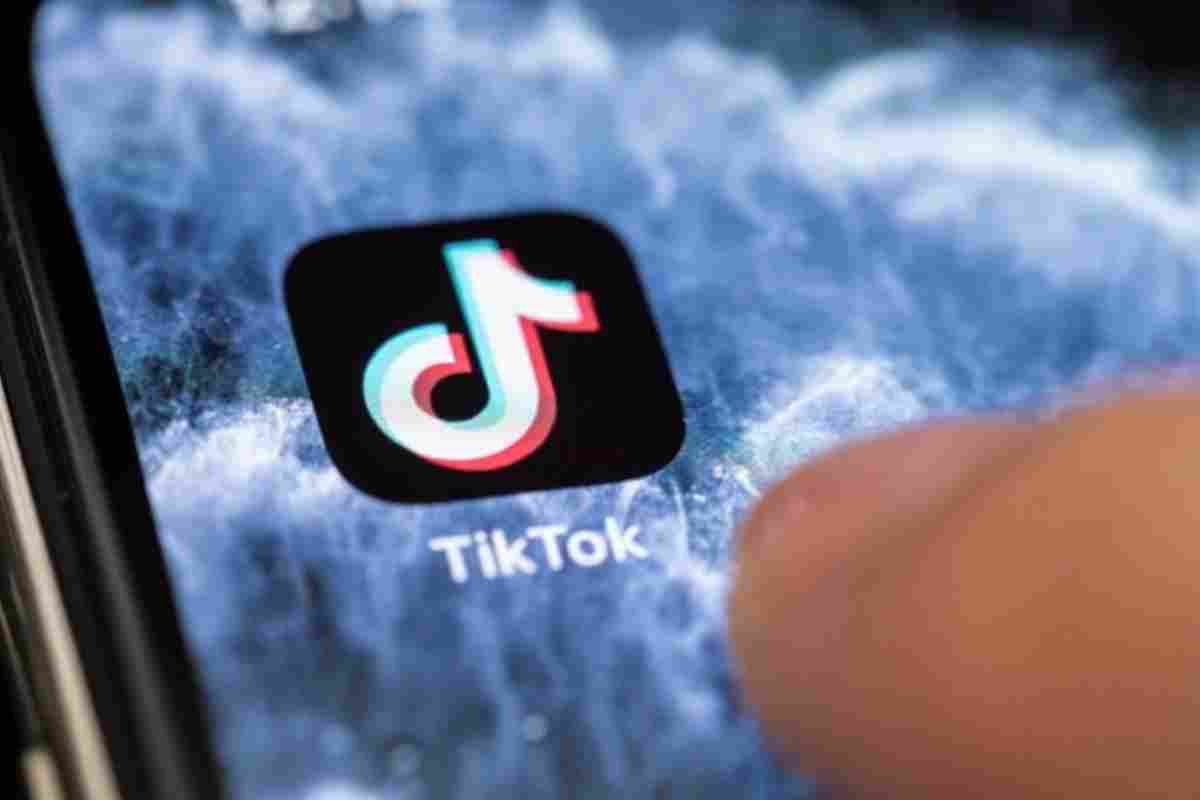 Sfide a sfondo sessuale su Tik Tok