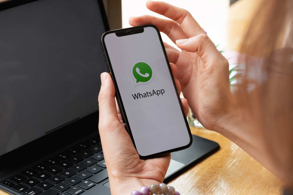 Whatsapp lancia l’allarme, se non lo fai perdi tutte le conversazioni: massima attenzione