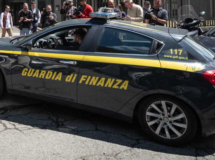 Sequestro Guardia di Finanza: indagini in corso