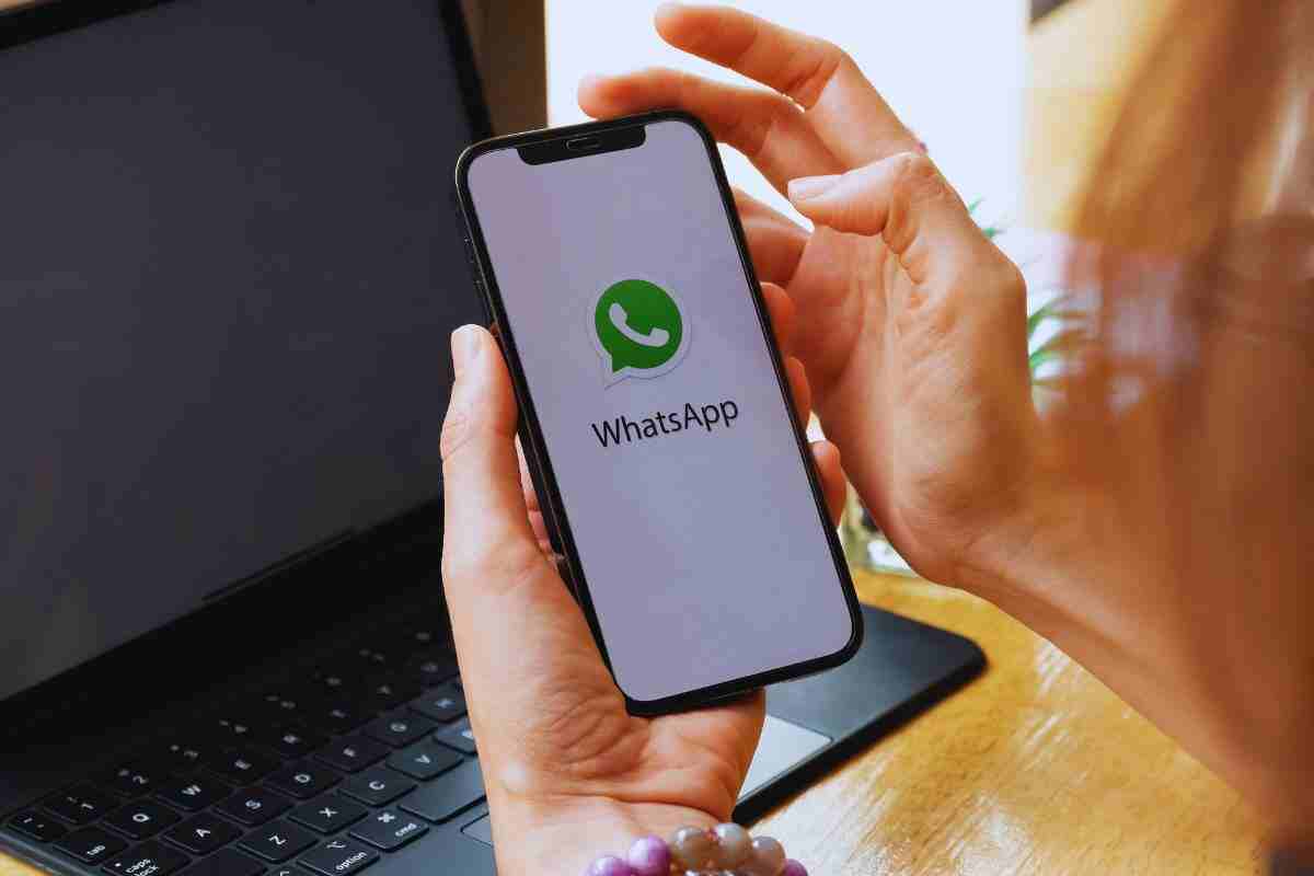 Disabilita subito l'IA su WhatsApp