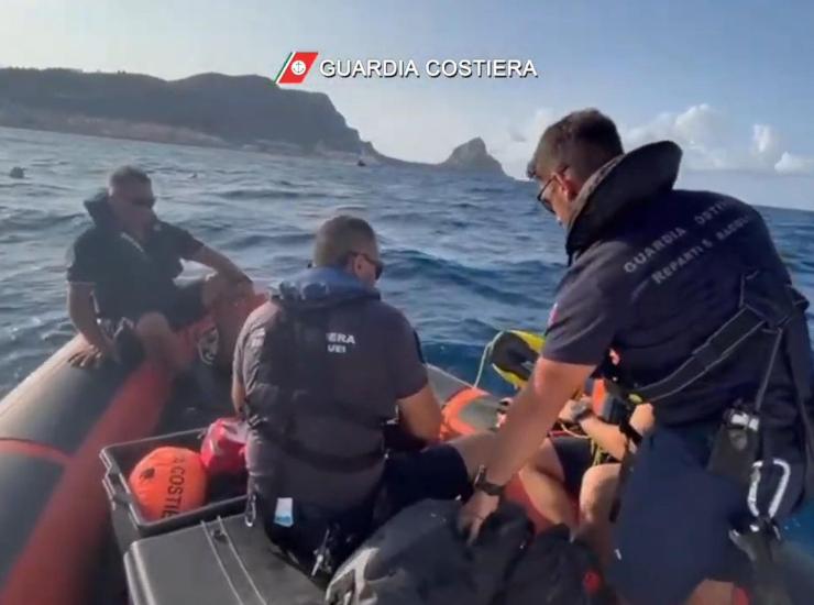 Ricerche della barca a vela scomparsa