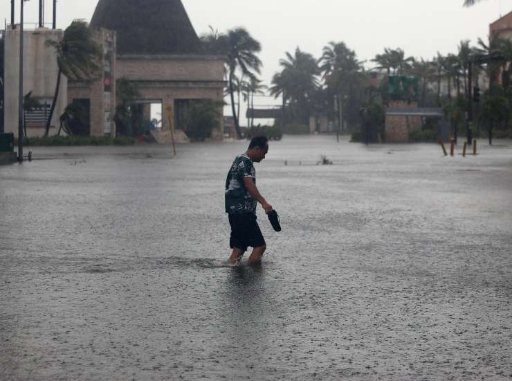 L'uragano Helene colpisce la Florida