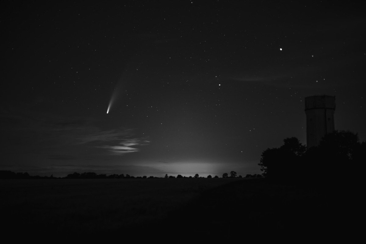 La cometa passerà sopra la Terra