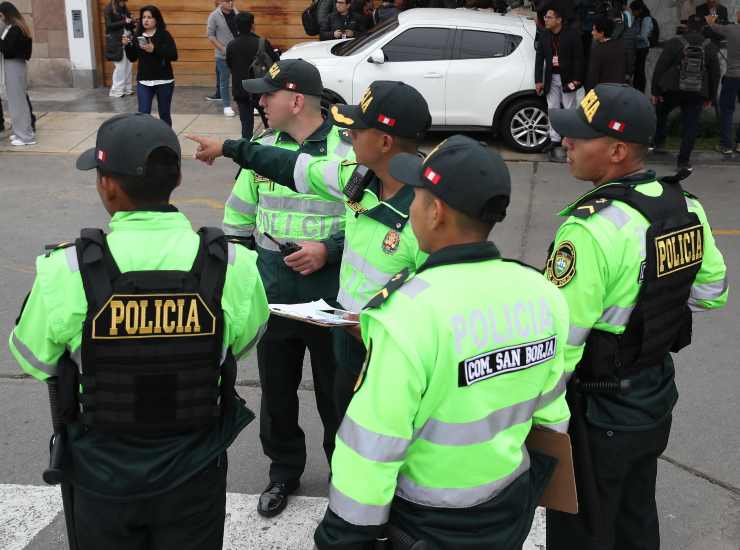 Fulmine campo da calcio indagini