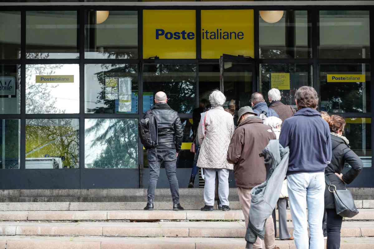 Pensioni dicembre, la 13esima arriverà insieme all’assegna o dopo?