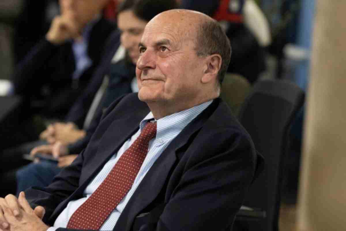 Bersani e lo scatto curioso