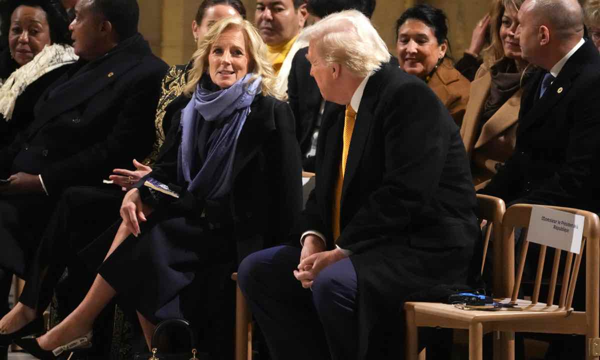 Donald Trump e Jill Biden: cosa si sono detti a Notre Dame. I retroscena