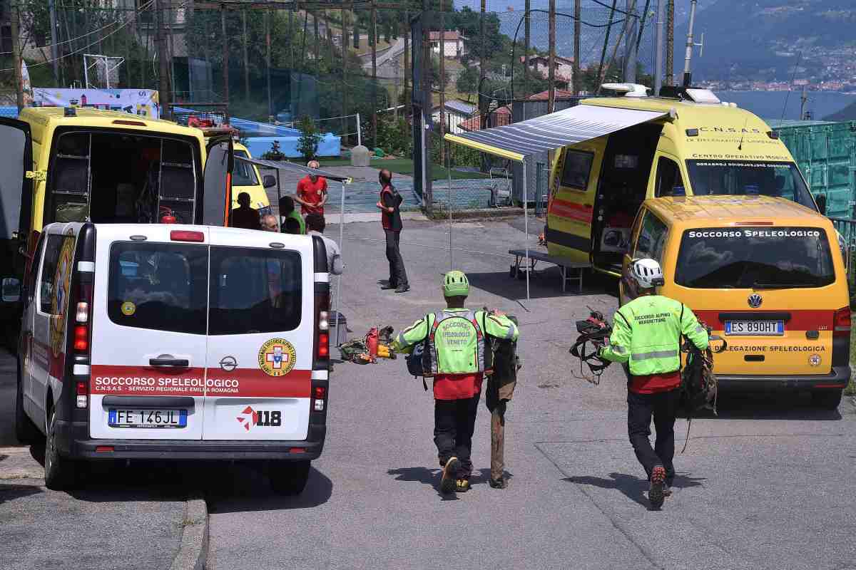 Speleologa bloccata nella grotta di Bueno Fonteno: il precedente e il punto sulle operazioni di soccorso