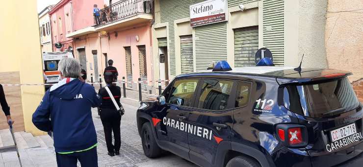 Marito e moglie trovati morti in casa a Cagliari