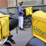 Un rider di Glovo