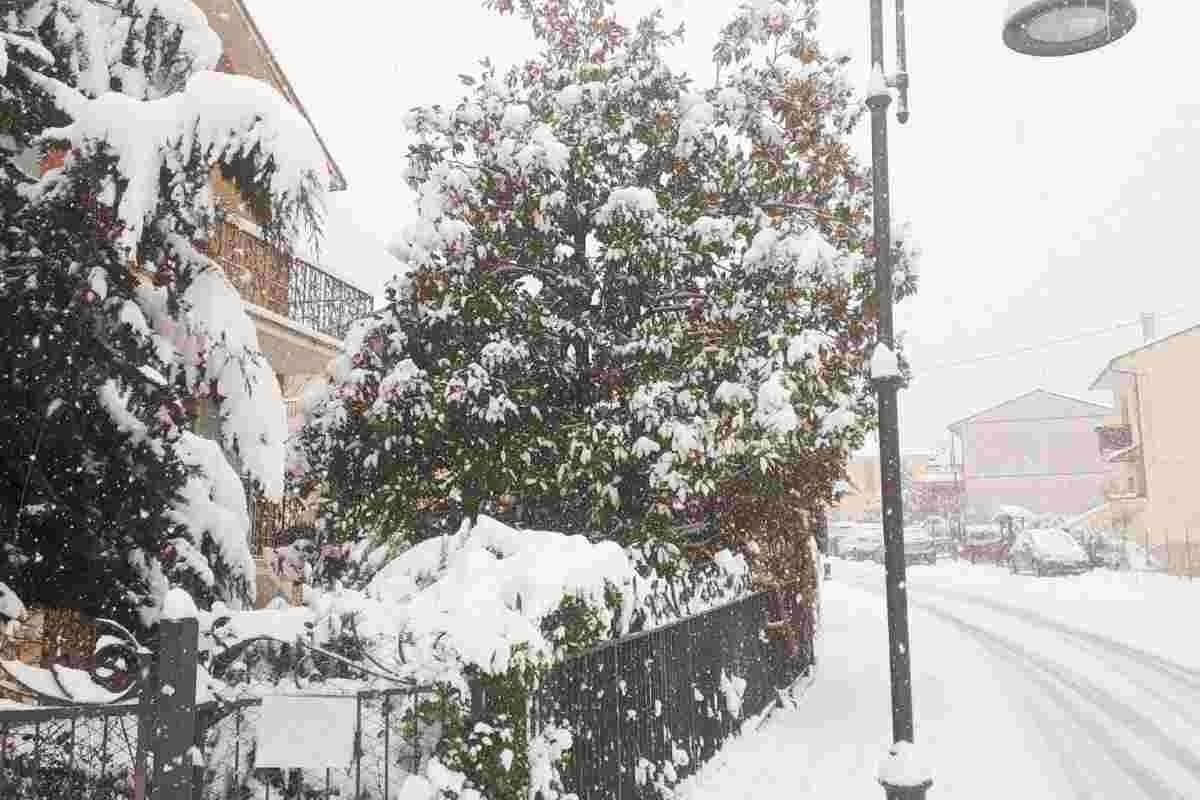 Allerta meteo in tante regioni, Natale tra freddo e neve