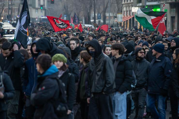 manifestazione di Neonazisti 