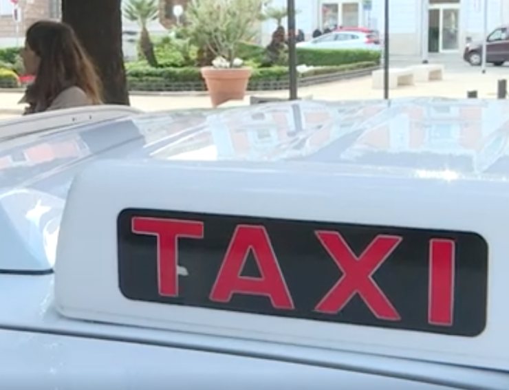 Un taxi a bari