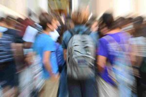 "incidente" fuori scuola