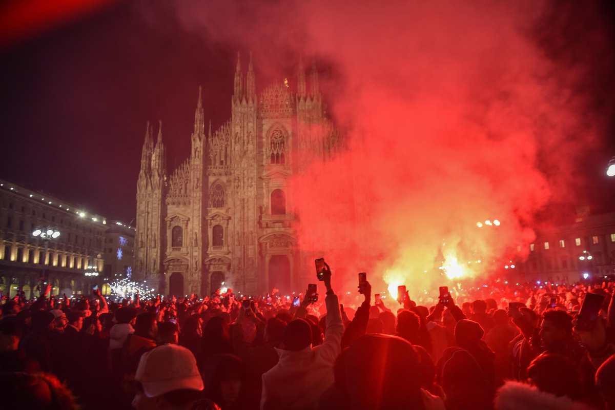 Capodanno da incubo a Milano per la turista: “Mi hanno messo le mani ovunque”