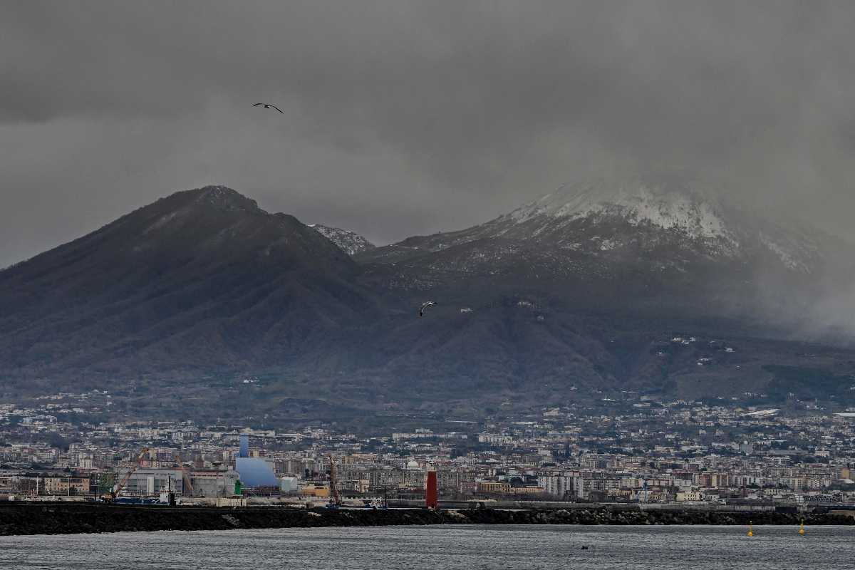 Vesuvio ricoperto di neve