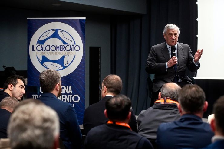 Antonio tajani a calciomercato