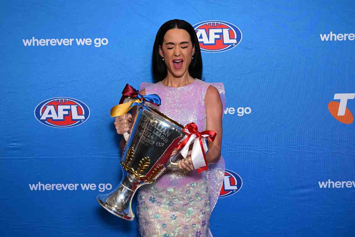 Incredibile Katy Perry: a primavera volerà nello spazio come astronauta